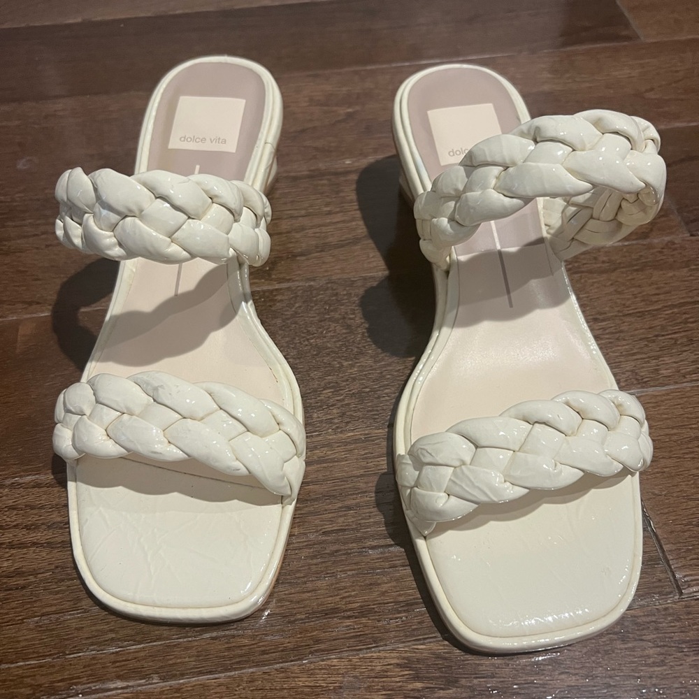 Dolce Vita Cream Braided Sandals Modern Design Size 8